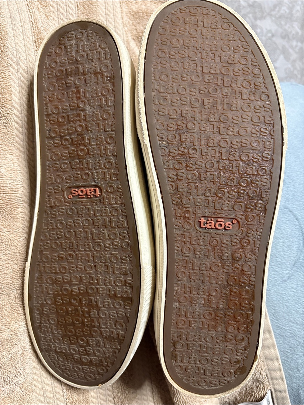 Taos Footwear Women's Lace-Up Sneakers in Taupe Gray - Picture 5 of 5
